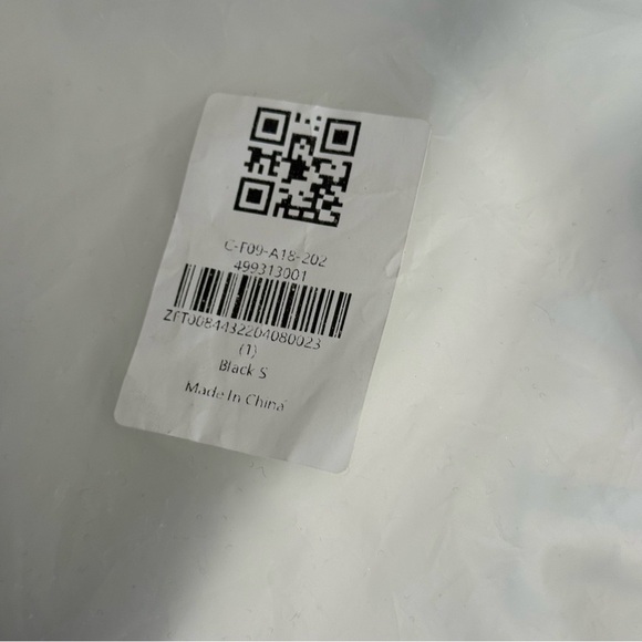 NWT Zaful Black triangle Bikini with tie front and Adjustable Straps Size S - Picture 4 of 5